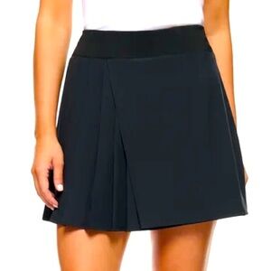 Lolë Women's Asymmetrical Pleated Skort black size L/G NWT
